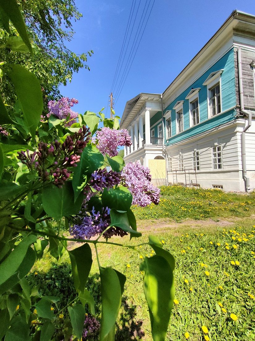 Спасское-Куркино: дворянская усадьба в объятиях времени